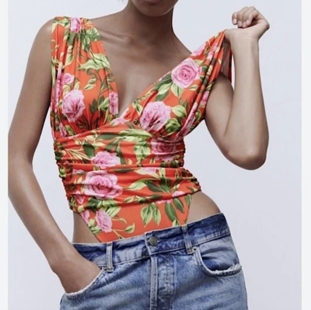 NWT Zara Floral Bodysuit Size Small